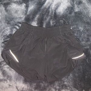 Lululemon Hotty Hot Short 4”